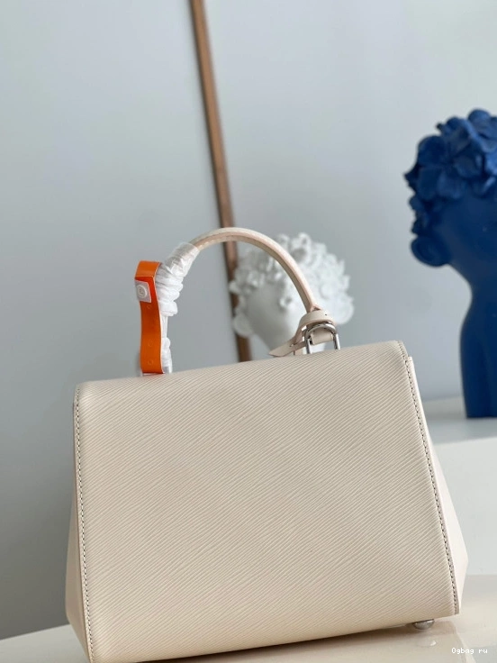 LOUIS CLUNY BB VUITTON 0824